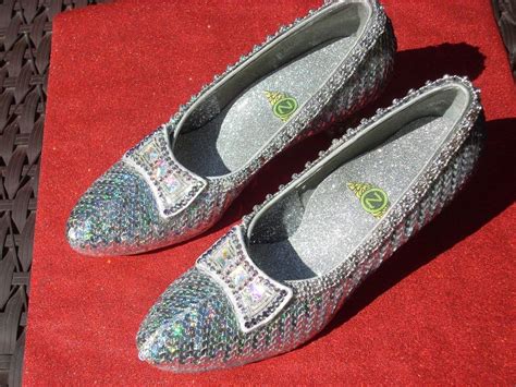 Wizard of Oz - Dorothy Gale's Silver Shoes (from L.Frank Baum's ...