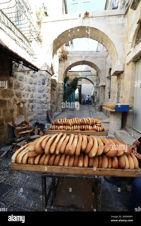 Fresh Kaek Al Quds Sesame Bagel Bread Being Delivered On A