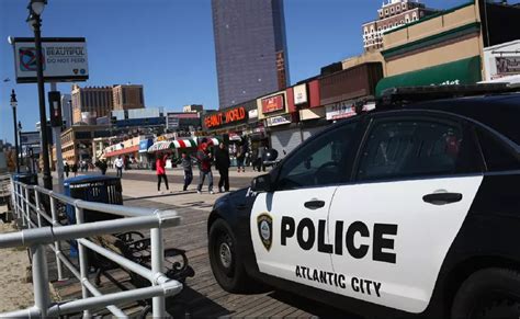 Atlantic City Man Meets Girl And Steals 13 Bucks From Her