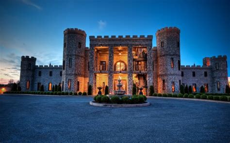 Castlepost Updated 2017 Prices And Castle Reviews Versailles Ky