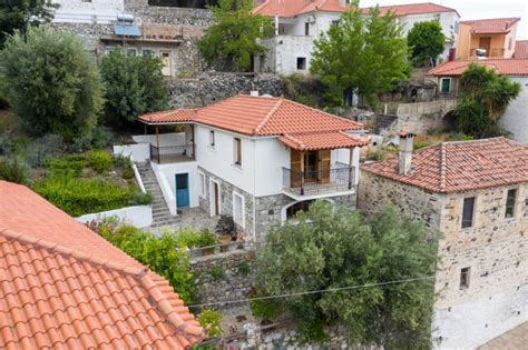 Renovated Stone House Ready To Move In At Pera Melana Open Real