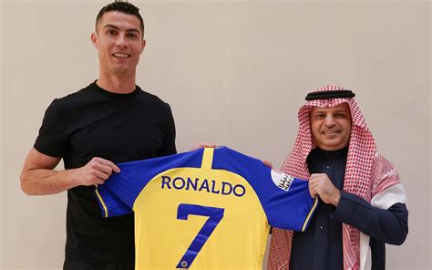 Cristiano Ronaldo Chega Ao Al Nassr Portal Ntvb