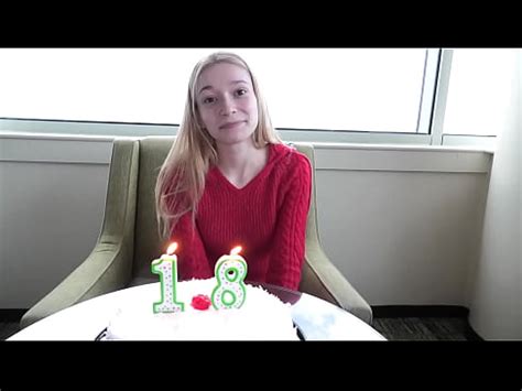 saludable de 18 años está haciendo su primer video porno XVIDEOS
