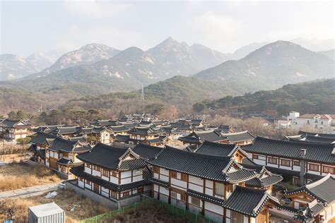 Get A Breathtaking View Of Eunpyeong Hanok Village From This Cafe in Seoul