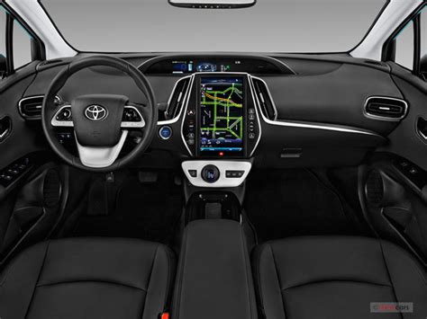 2019 Toyota Prius Prime: 59 Interior Photos | U.S. News