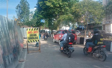 Pemkot Samarinda Gerak Cepat Atasi Jalan Amblas Dekat Pasar Segiri