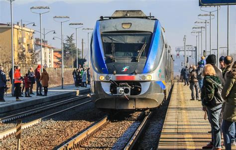 Nuovo orario invernale di Trenitalia collegamenti più veloci per i