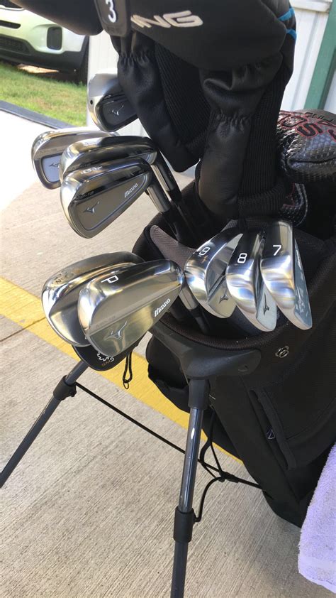 WITB - New irons to shank : golf