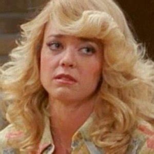 The Real Reason 'That '70s Show' Recast Laurie Forman - ZergNet