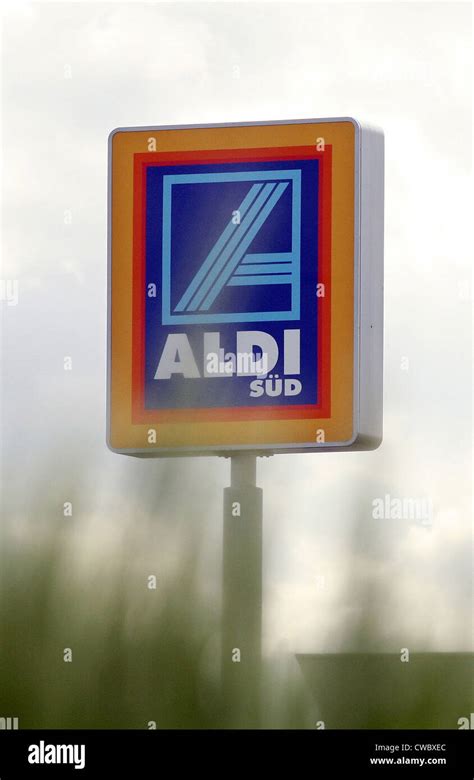 Aldi south hi-res stock photography and images - Alamy