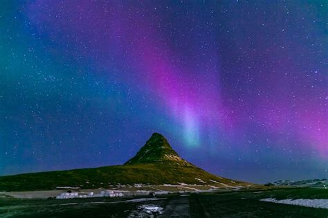 Premium Photo | Aurora borealis iceland