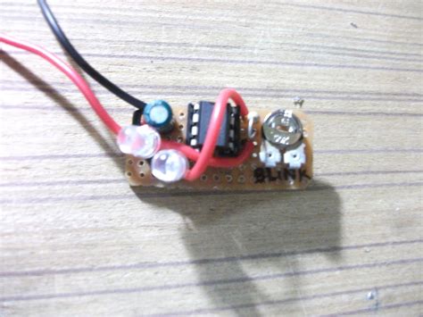 Alternating Flashing Led Circuit