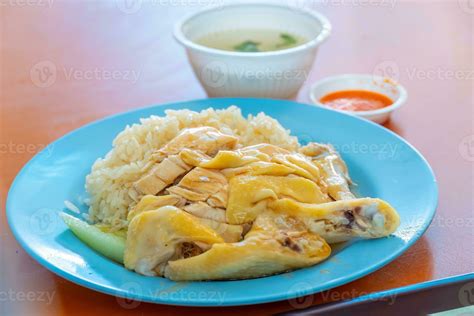 Hainanese Chicken rice, famous in singapore 24311568 Stock Photo at Vecteezy