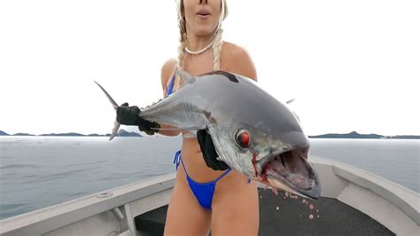 Fish Fight 1 Fish Huntress Amy Vs Tuna Fish Huntress Club YouTube