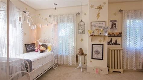 25 Awesome Harry Potter Decor Ideas for Your Room