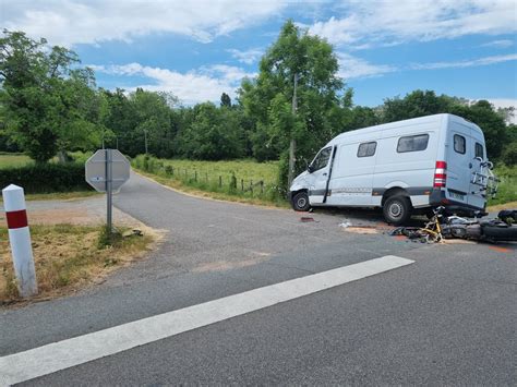 les faits divers en france Renaison Un motard trouve la mort après