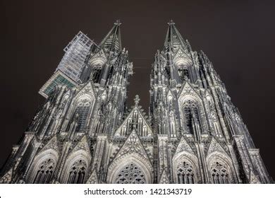 1,611 Twin_spires Images, Stock Photos & Vectors | Shutterstock