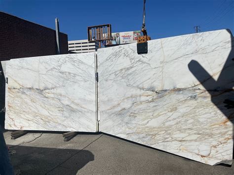 Macchia Vecchia Calacatta Honed Marble Slabs From Antolini