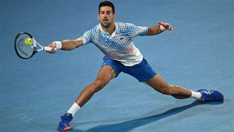 Novak Djokovic Se Vale Del Yoga Y El Estiramiento Para Lograr Su