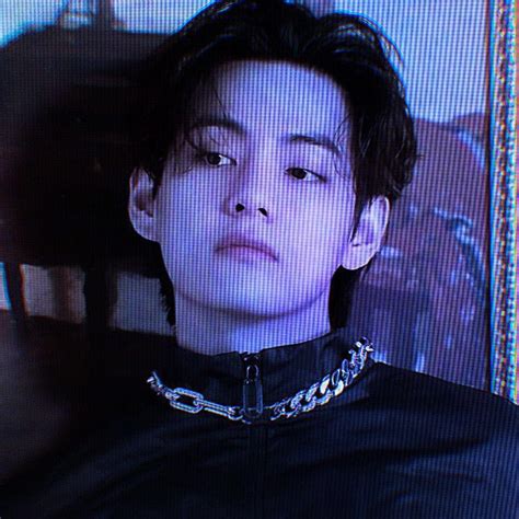 Cybercore Aesthetic Crying Aesthetic Foto Bts Bts Photo Cyber