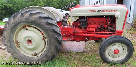 Ford 801 Powermaster Tractor In Tecumseh Ks Item Dh0286 Sold Purple Wave