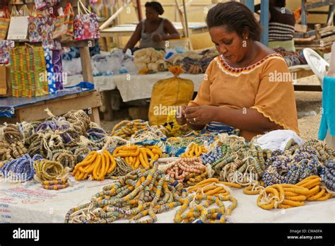 Woman selling beads at weekly market, Koforidua, Ghana Stock Photo - Alamy