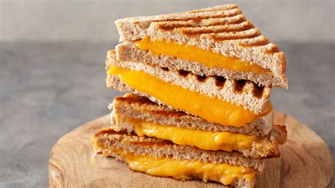 The Easiest Way To Give Your Grilled Cheese Sandwich A Spicy Kick