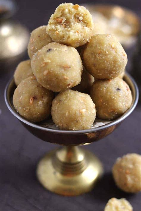 Poha Laddu Aval Ladoo Avalakki Unde With Jaggery