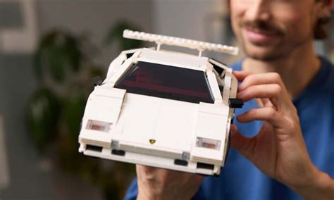 Lego Reveals New Lamborghini Countach 5000 Quattrovalvole Set