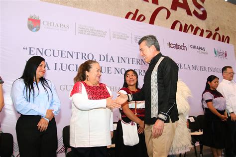 Rutilio Escandón Conmemora el Día Internacional de la Mujer Indígena