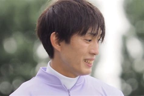 藤岡康太騎手逝去に伴う献花台および記帳台の設置競馬のおはなし Goo ニュース