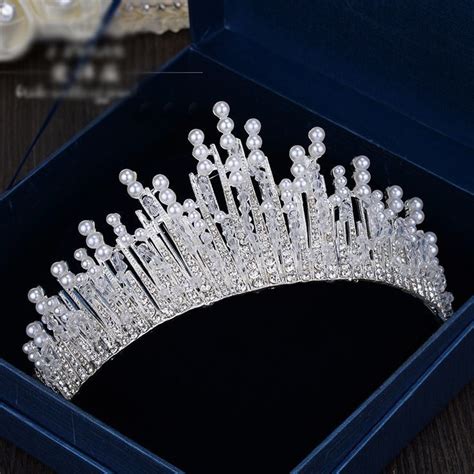 Pin by kritli celia on تاج Tiara accessories Wedding crown Crystal