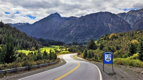 Por La Ruta Hacia El Valle De Uco