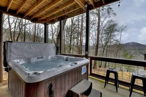 Luxury Cabin Hot Tub Views Fire Pit Game Room Blue Ridge