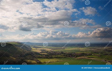 Stunning Escarpment Countryside Landscape Stock Photo - Image of rays ...