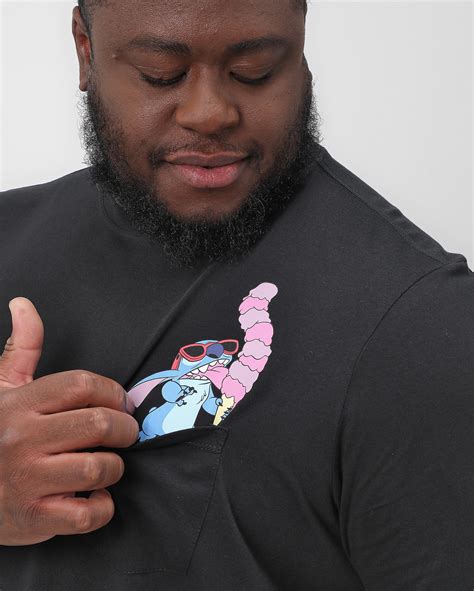 Riachuelo Camiseta Plus Size Masculina Stitch Sorvete Preta Disney