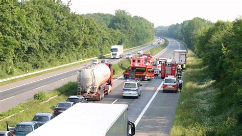 Unfall Auf Der Autobahn 1 Zwischen Den Anschlussstellen Ascheberg Und