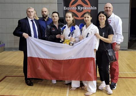 Medale Reprezentantek Koszalińskiego Klubu Karate Kyokushin Ekoszalinpl