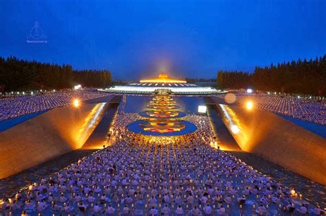 Mail2Day Beautiful Wat Phra Dhammakaya Temple In Thailand 26 Pics