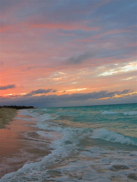 Varadero beach, Cuba [OC] [3000x4000] : r/EarthPorn