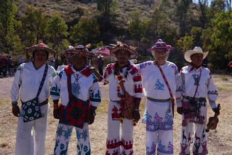 Conservación de la cultura Wixarika actividades de rescate en el Cerro