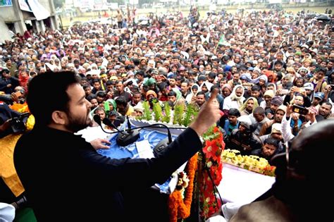 Tejashwi Yadav Addresses Public Rally