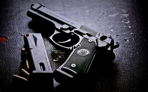 🔥 [60+] Pistols Wallpapers | WallpaperSafari