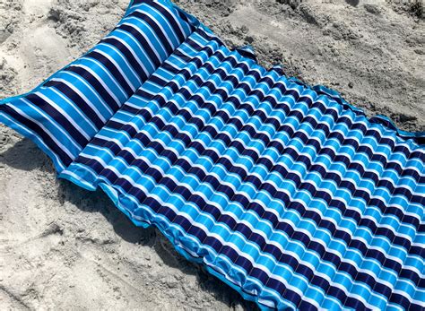 Beach Blankets And Mats Fabric Types And Sizes