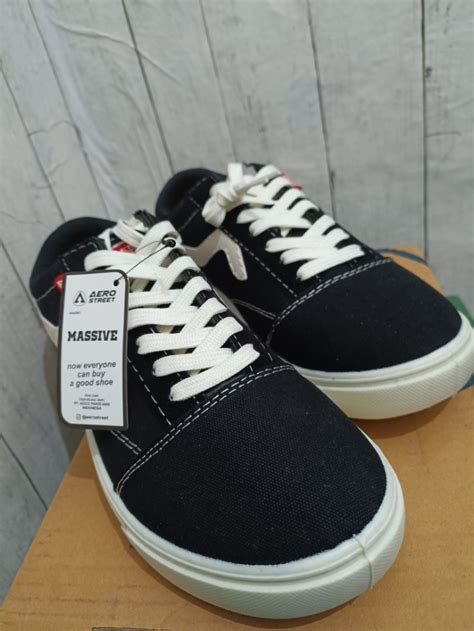 Sepatu Sneakers Aerostreet Massive Low Hitam Natural ORI BRAND NEW