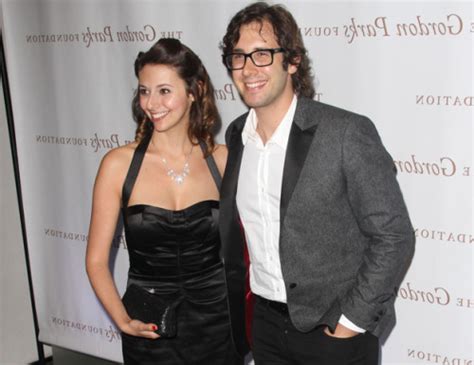 Datzhott | Josh Groban Engaged To Be Married, Spotted Ring...