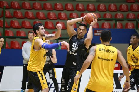 Pelo Paulista De Basquete Mogi Enfrenta O Paulistano Em Reedi O Da