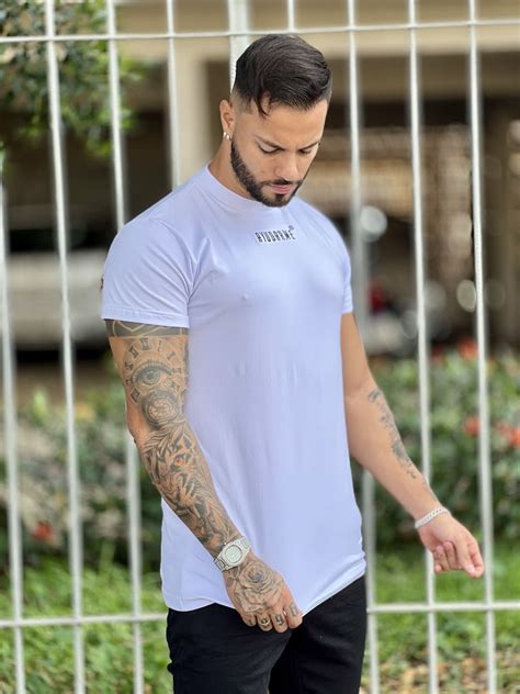 Camiseta Longline Masculina Branca Escritas Basic Imperium Store