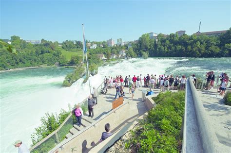 Schloss Laufen Am Rheinfall Laufen Uhwiesen Schweiz Badische