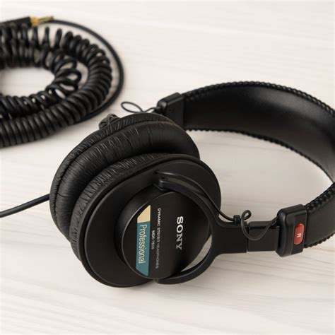 Yahooオークション 【美品】sony Mdr 7506 スタジオモニターヘッドホン